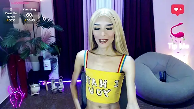 Snapshot of itsmeMonicaloove69 chatting on 10, 9, 2025 itsmeMonicaloove69 online show from 10, 9, 2025