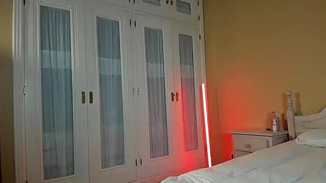 suzysuza online show from 25, 9, 2025