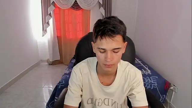 Aron Boyy online show from 21, 11, 2025