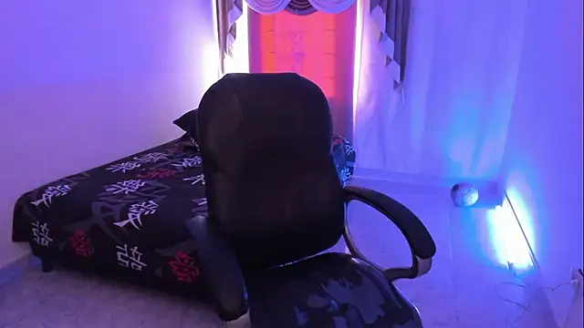 Aron Boyy online show from 5, 12, 2025