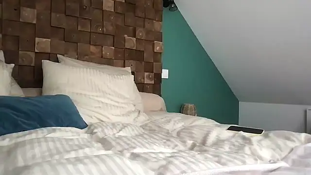 AmyStone   online show from 20, 2, 2026