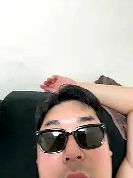 Snapshot of gayfucuxuc chatting on 21, 9, 2025 gayfucuxuc online show from 21, 9, 2025