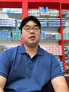 Snapshot of gayfucuxuc chatting on 22, 9, 2025 gayfucuxuc online show from 22, 9, 2025