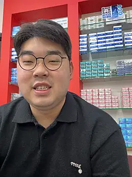 Snapshot of gayfucuxuc chatting on 27, 11, 2025 gayfucuxuc online show from 27, 11, 2025