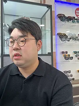 Snapshot of gayfucuxuc chatting on 3, 12, 2025 gayfucuxuc online show from 3, 12, 2025