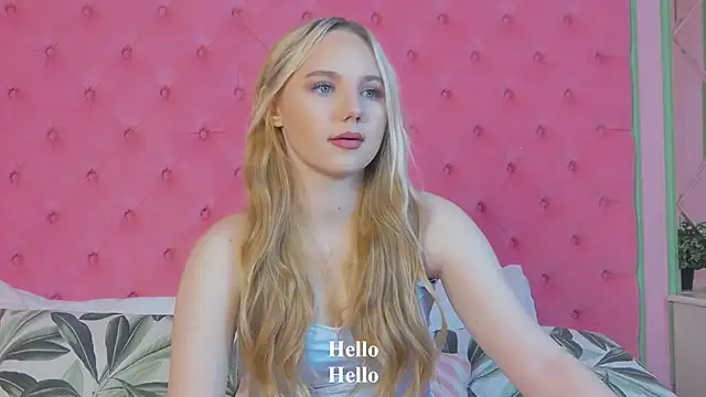 Snapshot of Sky_Cutie chatting on 21, 9, 2025 Sky Cutie online show from 21, 9, 2025