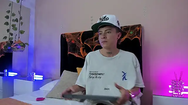 Nascary Fox online show from 2, 10, 2025