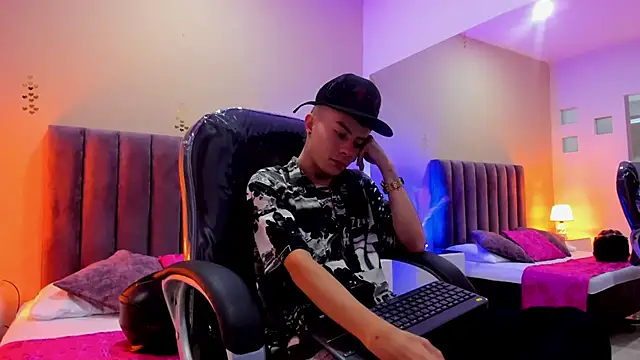 Nascary Fox online show from 1, 11, 2025