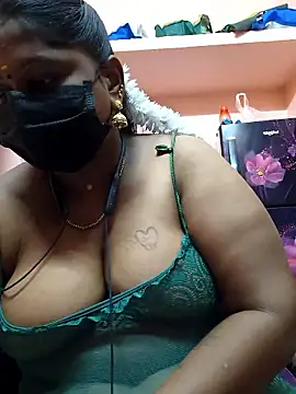 Snapshot of bakyasree143 chatting on 3, 11, 2025 bakyasree143 online show from 3, 11, 2025