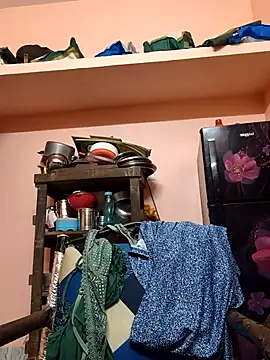 Snapshot of bakyasree143 chatting on 12, 11, 2025 bakyasree143 online show from 12, 11, 2025