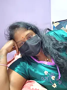 Snapshot of bakyasree143 chatting on 13, 11, 2025 bakyasree143 online show from 13, 11, 2025