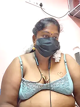 Snapshot of bakyasree143 chatting on 20, 11, 2025 bakyasree143 online show from 20, 11, 2025