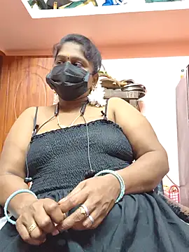 Snapshot of bakyasree143 chatting on 25, 11, 2025 bakyasree143 online show from 25, 11, 2025