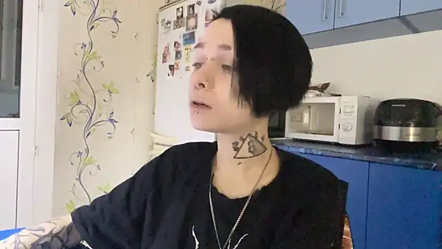 Snapshot of CandaceBlaze chatting on 15, 10, 2025 CandaceBlaze online show from 15, 10, 2025