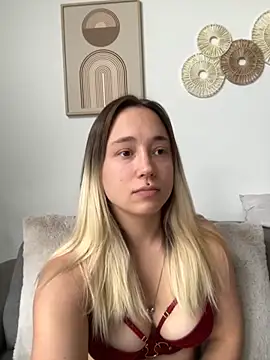 Snapshot of stelli_99 chatting on 3, 12, 2025 stelli 99 online show from 3, 12, 2025