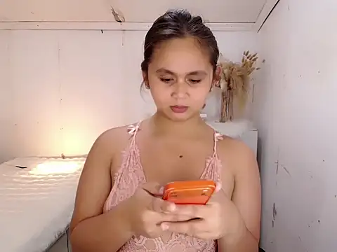 Snapshot of Aiko_shemalexxx chatting on 16, 7, 2026 Aiko shemalexxx online show from 16, 7, 2026