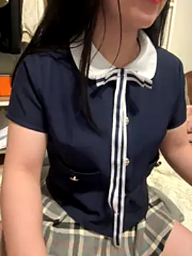 Snapshot of kem_2000 chatting on 14, 12, 2025 kem 2000 online show from 14, 12, 2025