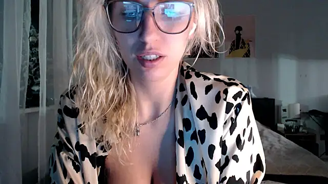 VivianCoke online show from 1, 3, 2026