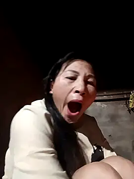 Snapshot of YAYAA-502 chatting on 24, 11, 2025 YAYAA-502 online show from 24, 11, 2025