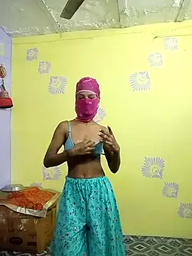 Snapshot of Cute-Rashmii chatting on 14, 10, 2025 Cute-Rashmii online show from 14, 10, 2025