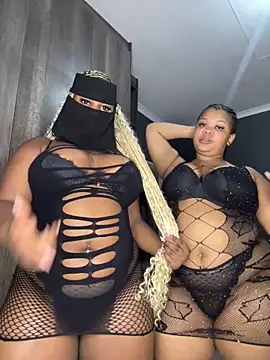 Snapshot of Ebony_Warlock_ chatting on 1, 3, 2026 Ebony Warlock online show from 1, 3, 2026