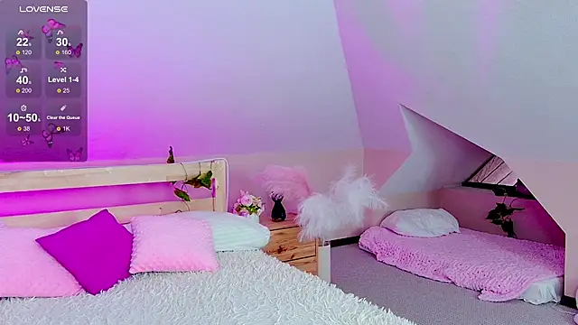 Snapshot of Liann_Stark chatting on 18, 12, 2025 Liann Stark online show from 18, 12, 2025