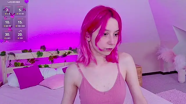 Snapshot of Liann_Stark chatting on 8, 4, 2026 Liann Stark online show from 8, 4, 2026