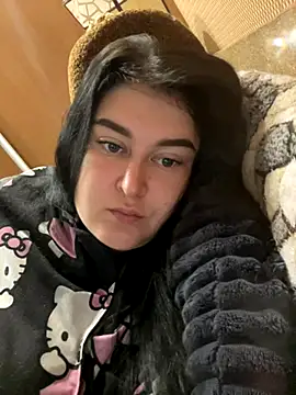 Snapshot of DazzzlingDame chatting on 8, 10, 2025 DazzzlingDame online show from 8, 10, 2025