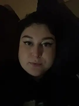 Snapshot of DazzzlingDame chatting on 8, 11, 2025 DazzzlingDame online show from 8, 11, 2025