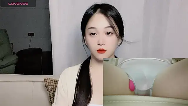 Snapshot of woaiqinqin chatting on 28, 9, 2025 woaiqinqin online show from 28, 9, 2025