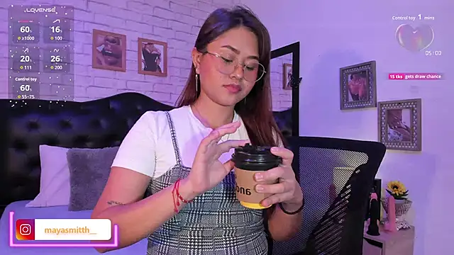 Snapshot of MAYASMITH__ chatting on 10, 9, 2025 MAYASMITH online show from 10, 9, 2025