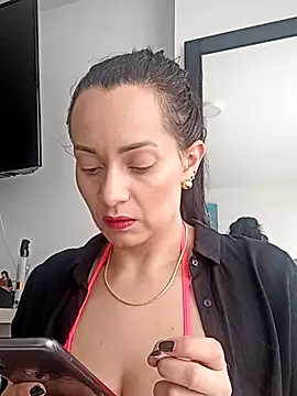 Snapshot of sarita_star chatting on 22, 10, 2025 sarita star online show from 22, 10, 2025