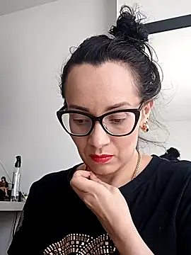 Snapshot of sarita_star chatting on 24, 10, 2025 sarita star online show from 24, 10, 2025