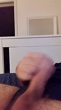 Snapshot of NewJoiner chatting on 15, 9, 2025 NewJoiner online show from 15, 9, 2025