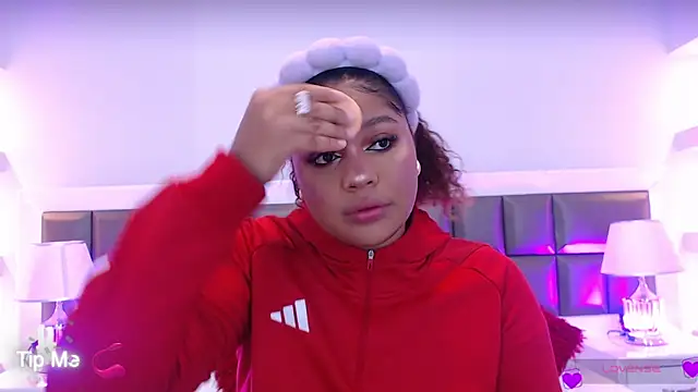 LennaEvans online show from 26, 9, 2025