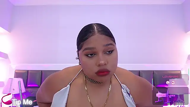 LennaEvans online show from 12, 11, 2025