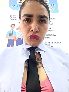 Snapshot of MAYE__13 chatting on 6, 11, 2025 MAYE 13 online show from 6, 11, 2025