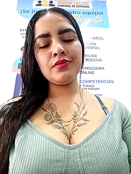 Snapshot of MAYE__13 chatting on 8, 11, 2025 MAYE 13 online show from 8, 11, 2025