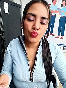 Snapshot of MAYE__13 chatting on 21, 2, 2026 MAYE 13 online show from 21, 2, 2026