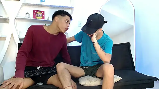 PRETTY FEM online show from 3, 11, 2025