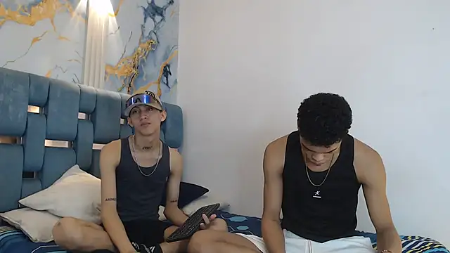 PRETTY FEM online show from 8, 2, 2026