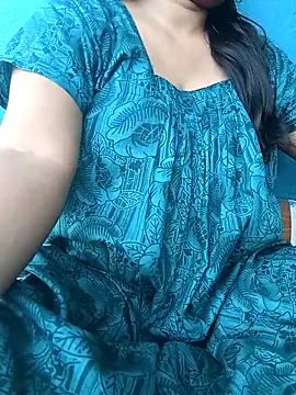 Snapshot of Aaradhya_Sharma chatting on 24, 10, 2025 Aaradhya Sharma online show from 24, 10, 2025