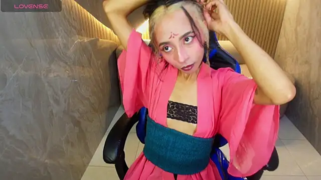 Snapshot of Agnis_ink_r chatting on 9, 10, 2025 Agnis ink r online show from 9, 10, 2025