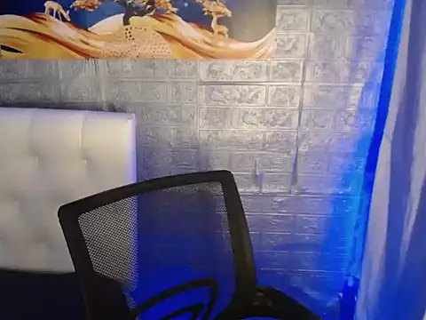 Naughtyalina2 online show from 24, 2, 2026