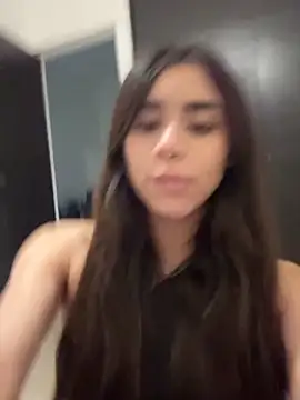 Snapshot of Ariovalle chatting on 19, 9, 2025 Ariovalle online show from 19, 9, 2025