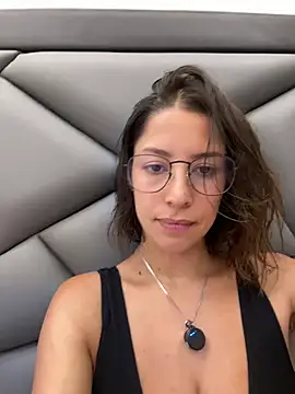 luvely online show from 12, 4, 2026