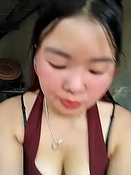 Snapshot of lylylove chatting on 12, 7, 2026 lylylove online show from 12, 7, 2026