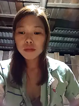 Snapshot of Ngocmi909 chatting on 8, 11, 2025 Ngocmi909 online show from 8, 11, 2025