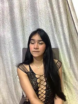 Snapshot of Kylie_Patrick chatting on 4, 11, 2025 Kylie Patrick online show from 4, 11, 2025