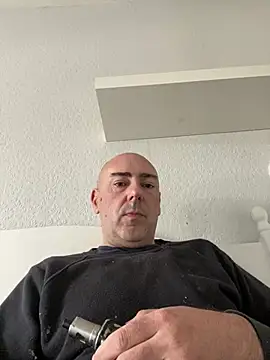 Richmcgee online show from 12, 4, 2026